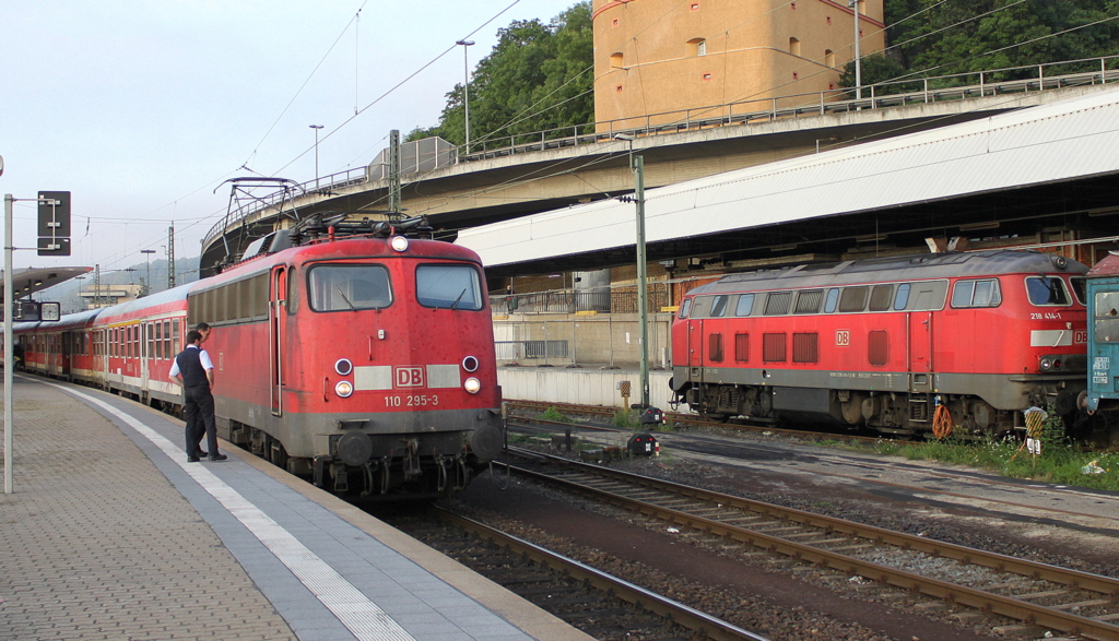 110 295-3 mit RE nach Trier am 14.08.2010 um 7:17 in Koblenz Hbf