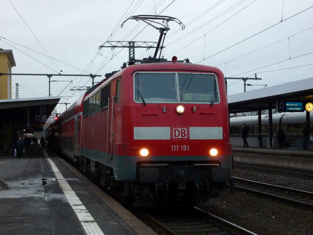 111 191 mit RE nach Frankfurt am 11.01.11 in Fulda