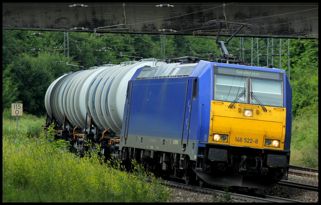 146 522-8 der Ostseeland Verkehr GmbH mit Kesselwagenzug am 06.07.13 in Gtzenhof