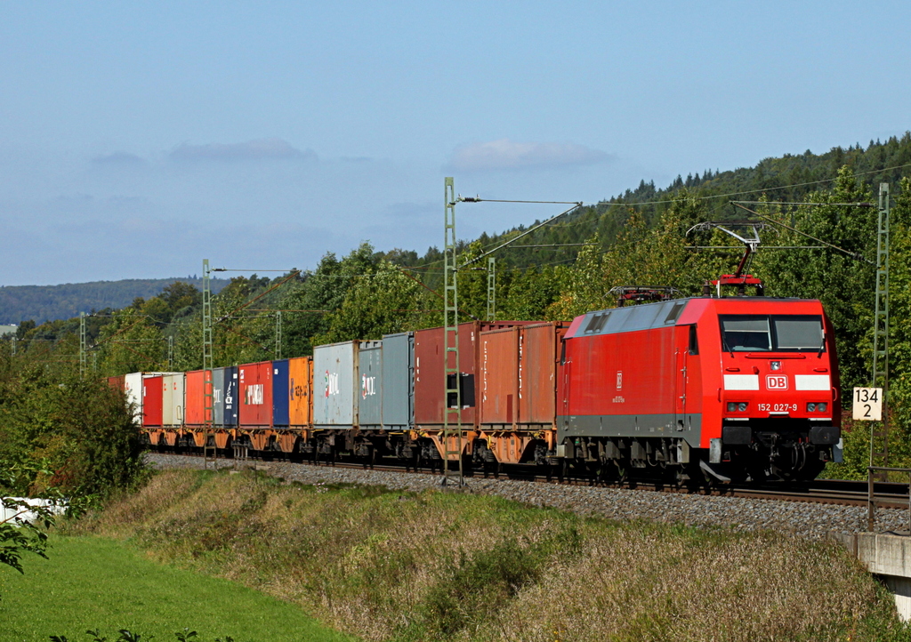 152 027 mit Containerzug am 16.09.12 in Haunetal Rothenkirchen