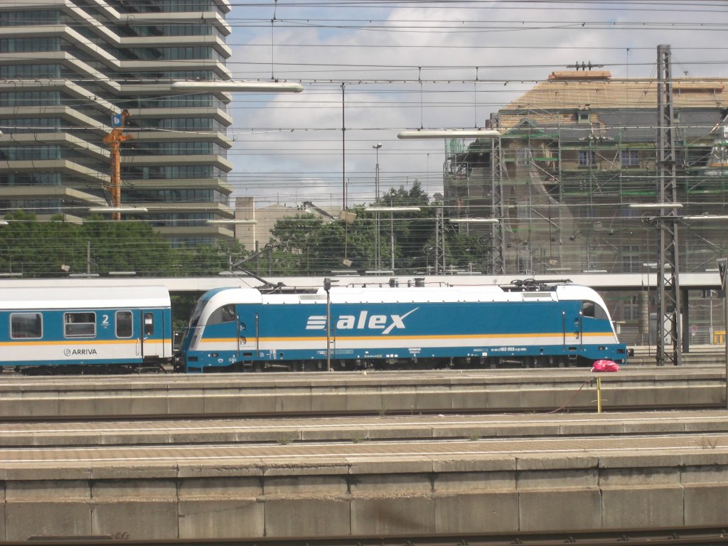 183 003 verlt am 31. Mai 2008 den Mnchner Hauptbahnhof.