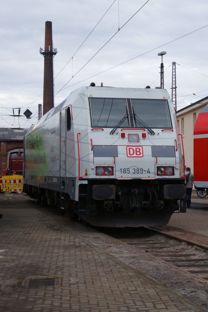185 389-4 am 19.09.2010 in Osnabrck beim Fest 175 Jahre Deutsche Eisenbahn und 125 Jahre Bahnbetriebswerk Osnabrck
