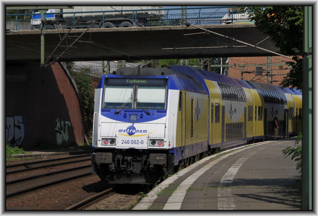 246 002 mit Metronom in Richtung Cuxhaven am 13.08.10 in Hamburg Harburg