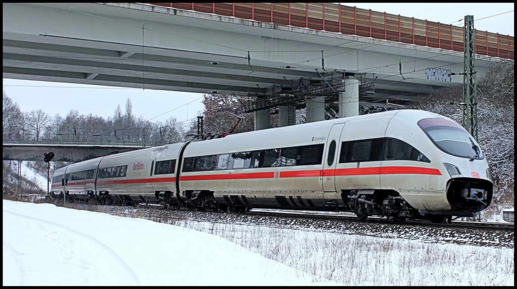415 003 als 1 Zugteil nach Dresden am 24.02.13 in Gtzenhof