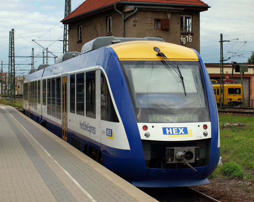 95 80 0648 282-1 D-HEX  VT 804  stand als HEX nach Halberstadt am 23.7.11 in Halle an der Saale.