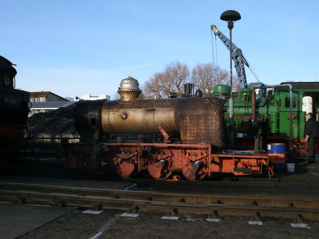 99 4652 soll irgendwann wieder fahren,so sind die Plne von der RBB.Am 03.Mrz 2012 konnte man die Lok in Putbus in diesem Zustand sehen.