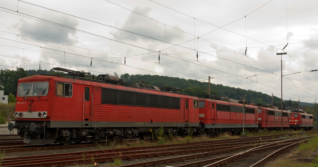 Abgestellt am 16.08.2011 in Kreuztal Loks der DB Schenker Rail Deutschland AG: 155 147-2, 151 123-7, 151 144-3 und aufgebgelt 151 045-2