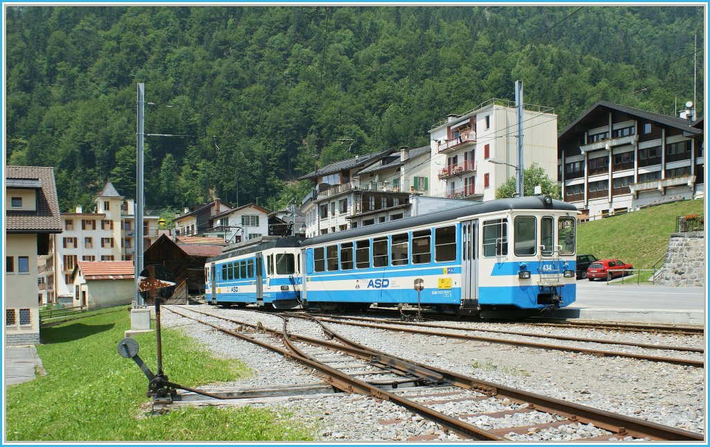 ASD Regionalzug in Le Sepey am 1. Juli 2010.