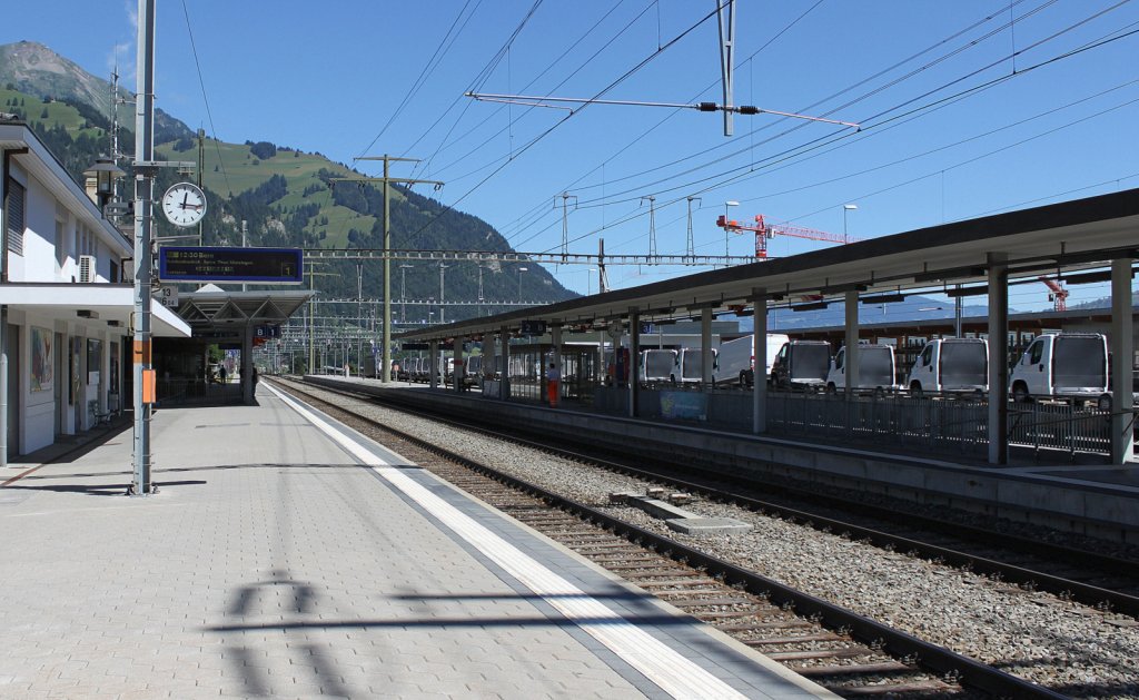 Der Bahnhof von Frutigen in der schnen Schweiz -  (Frutigen, 31.07.2013)