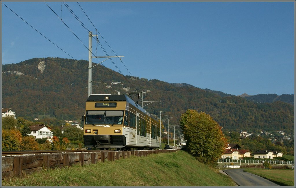 Der neu lackierte CEV GTW unterwegs zwischen St Lgier und Chteau d'Hauteville.
18. Oktober 2011