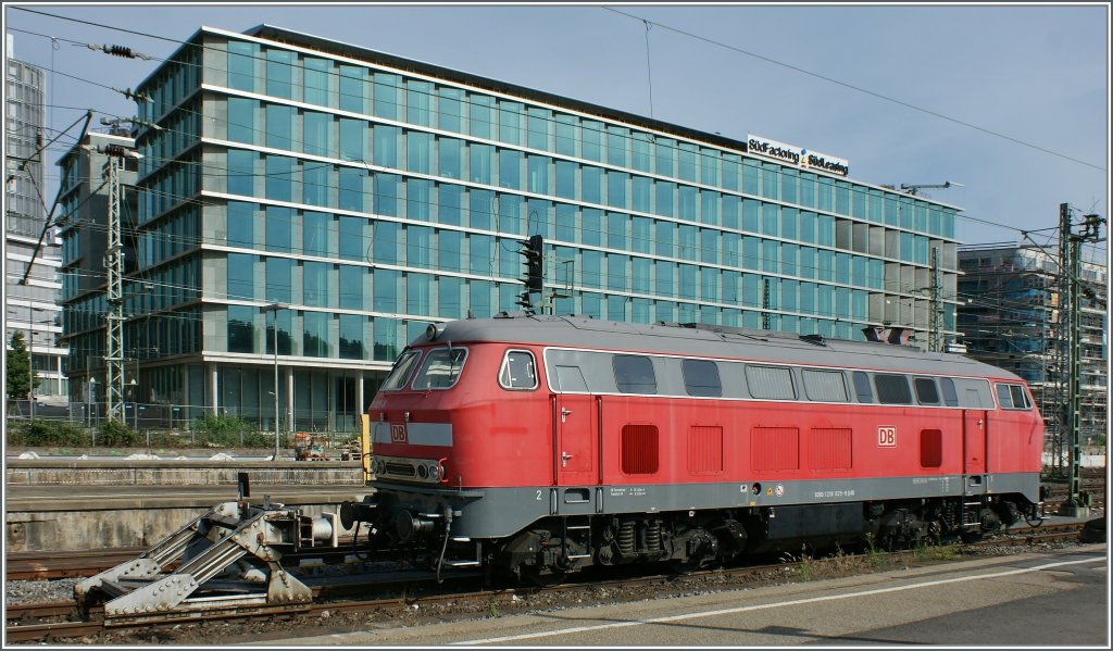 Die DB 218 825-8 am Anfang vom Ende, Gleis 49 in Stuttgart HBF. 
24. Juni 2012