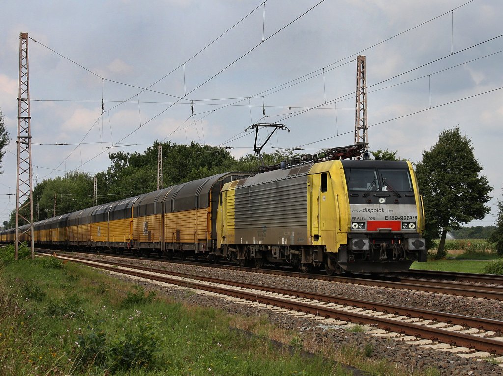 Die ES 64 F4-026 am 11.08.2010 mit einem Autozug unterwegs bei Drverden. 
