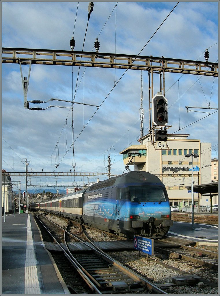 Die Re 460 002-9 wirbt fr den Klimaschutz. 
Lausanne, den 7. Jan. 2011