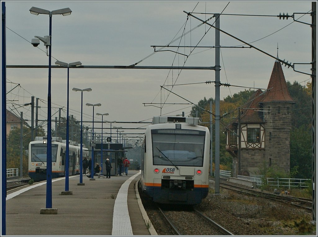 Die Regionalzge Offenburg - Strasbourg (bzw. Strasbourg - Offenburg) begegnen sich in Krimmeri Meinau. 
29. Okt. 2011  