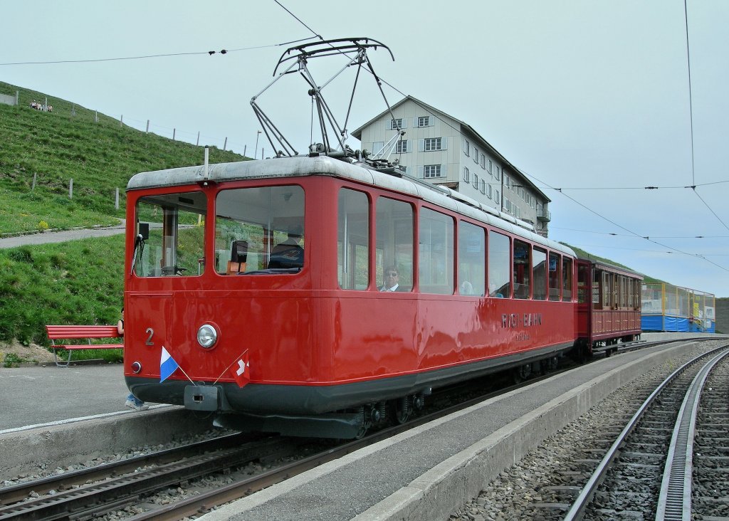 Dieser Zug bedient die Strecke nach Vitznau.
25. Mai 2007 