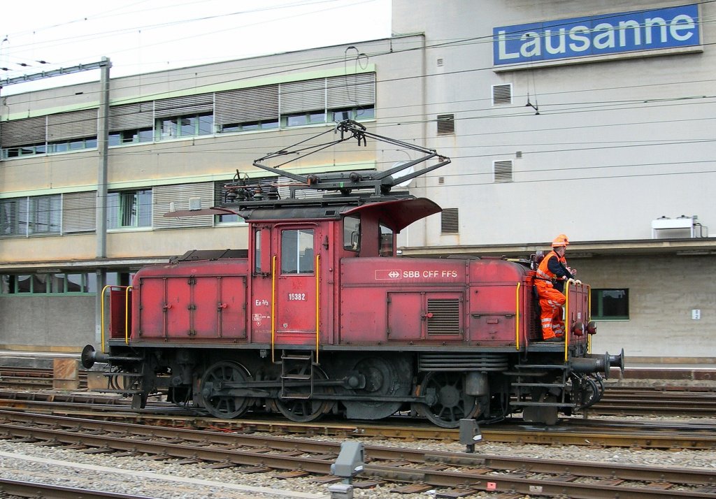 Ee 3/3 16382 in Lausanne. 
20. Mai 2010
