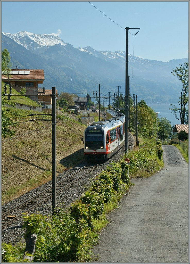Ein  Adler  ABeh 150 201-8 als IR unterwegs nach Interlaken Ost bei Niederried.
5. Juni 2013