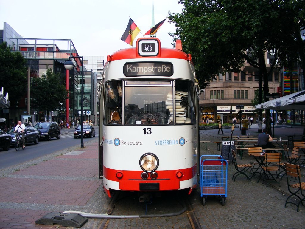 Ein ausgemusterter DWAG-GT8 der Dortmunder Straenbahn steht am 24. Juni 2010 als Teil eines Restaurants im Bereich der aufgegebenen Straenbahnhaltestelle  Kampstrae .