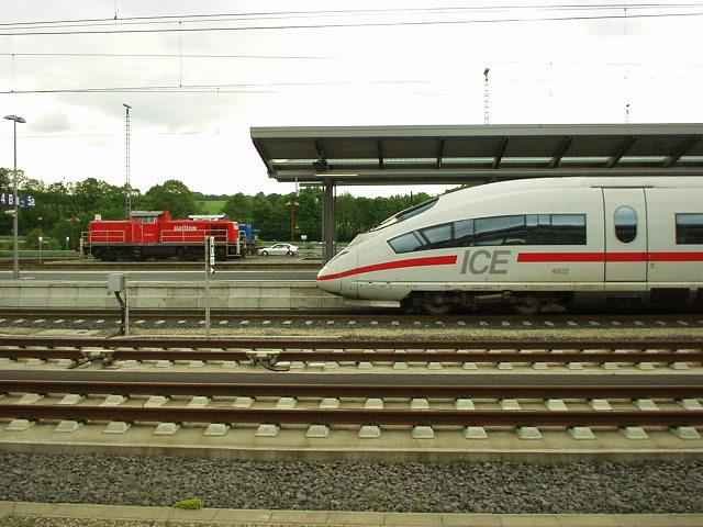 ICE 3 von Nrnberg nach Duisburg in Montabaur. Sommer 05