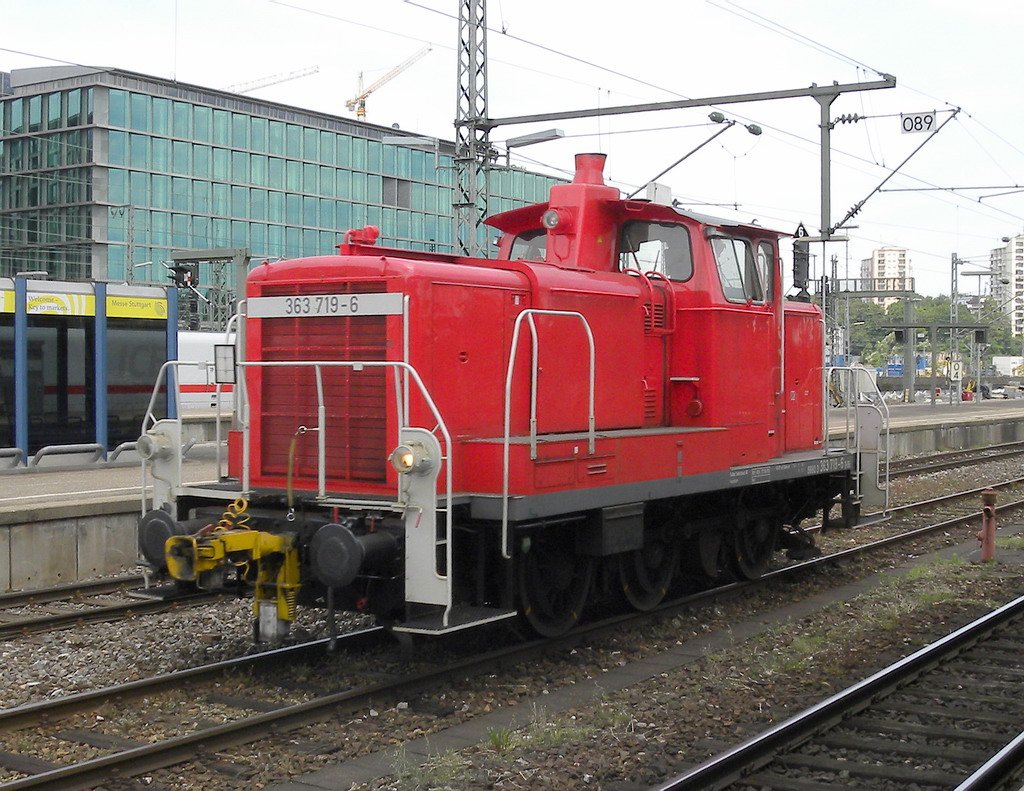 ....kam in den Stuttgarter Hbf gekrappelt.