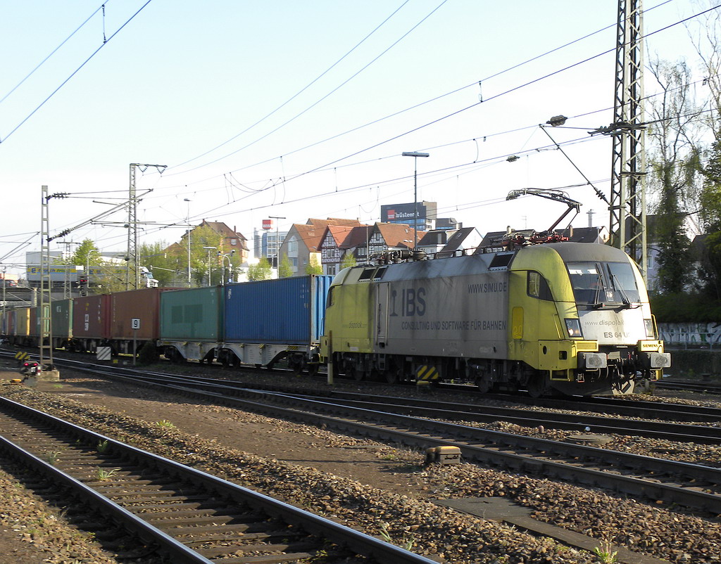 Kommend vom Containerbahnhof Kornwestheim in Ludwigsburg