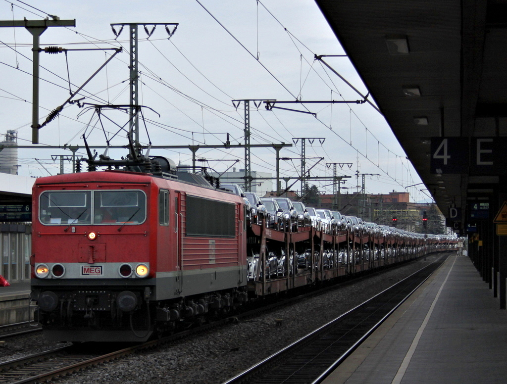 MEG 702 mit Daimlerzug am 25.10.11 in Fulda