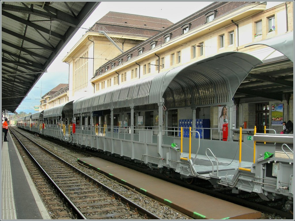 Neue Simplon Autotunnelzug Wagen Sd-tv in Lausanne. 
4. April 2011