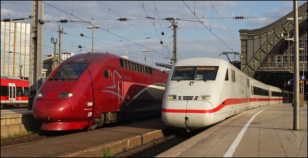 Sind sie schon legendär oder werden sie es noch?...ICE und TGV...402 007 und TGV 43460 am 17.04.11 im Kölner Hauptbahnhof