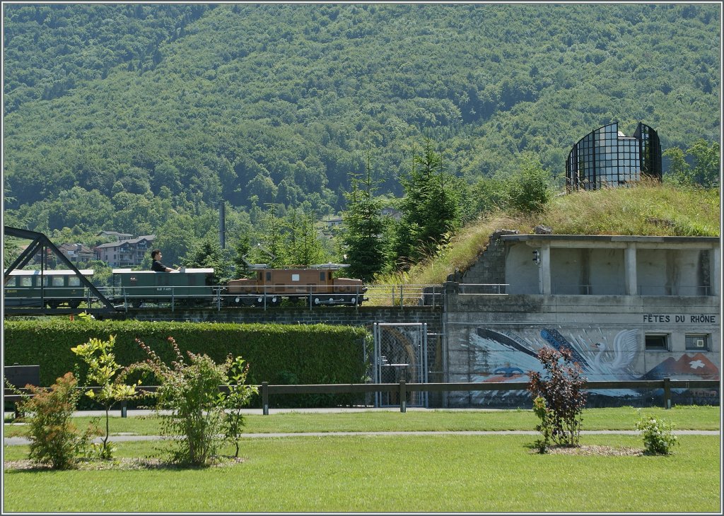 Wem die husliche Modellbahn zu klein ist, der findet in Bouvert beim  Swiss Vapeur Parc  das richtigte. 
1. Juli 2013