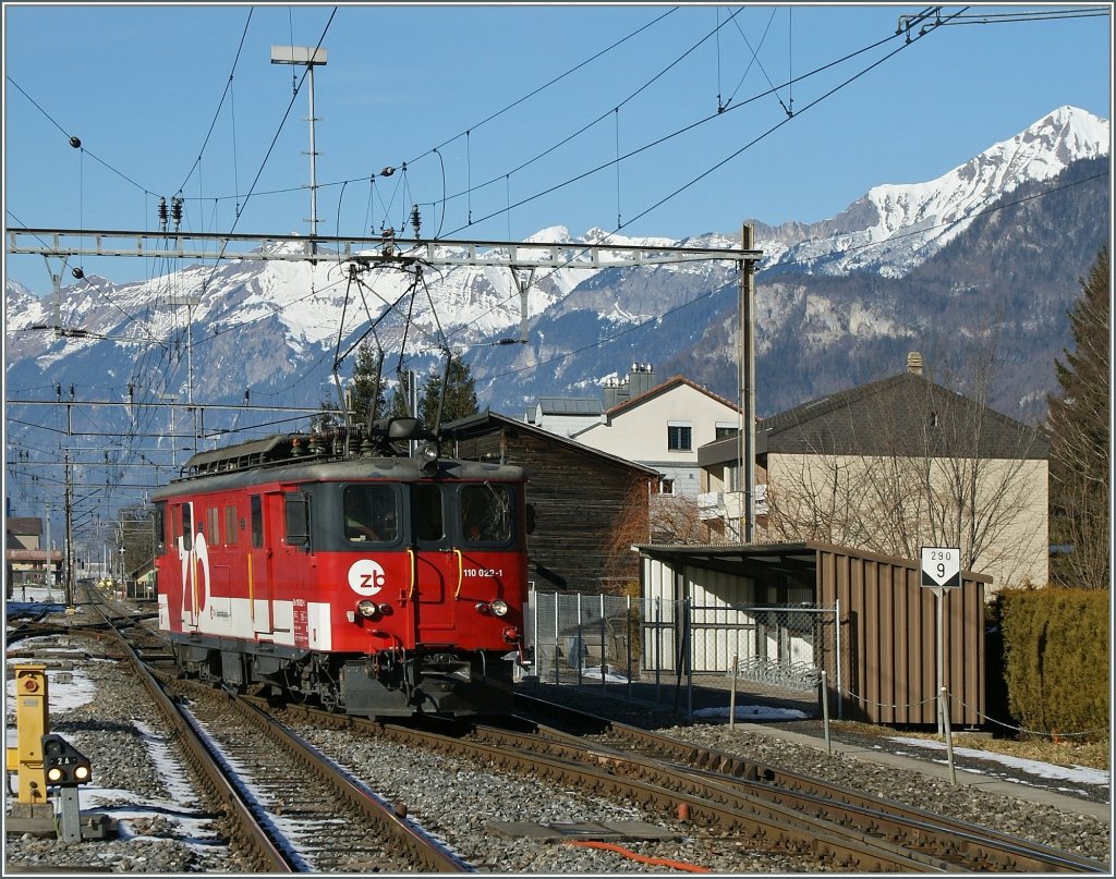  zb  110 022-1 in Meiringen.
0502.2011