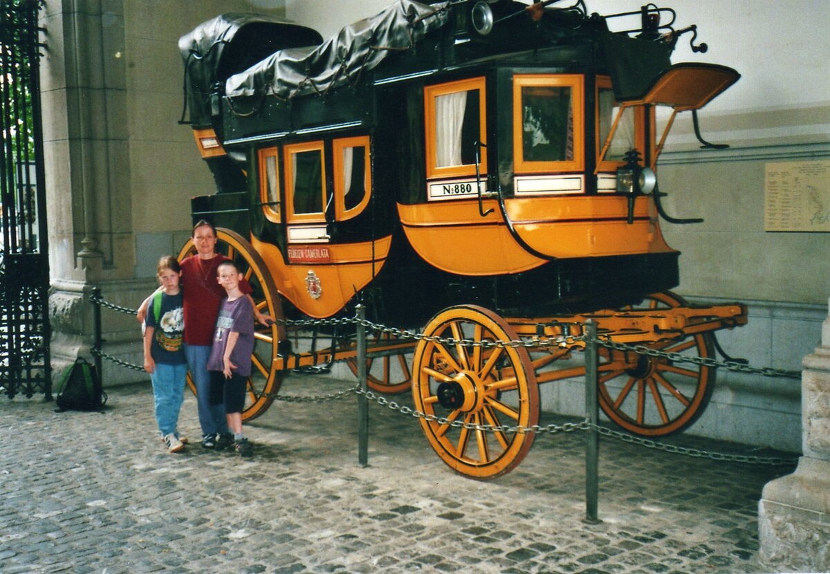 (035'028) - Postkutsche - Nr. 880 - am 4. August 1999 in Zrich, Landesmuseum