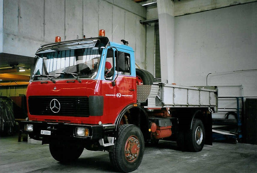 (076'329) - Aus dem Archiv: VB Biel - BE 1000 U - Mercedes am 23. April 2005 in Biel, Depot