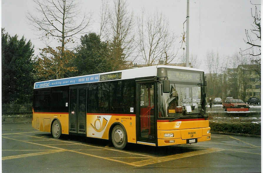 (082'126) - Geissmann, Hgglingen - AG 347'014 - MAN am 27. Dezember 2005 beim Bahnhof Wohlen