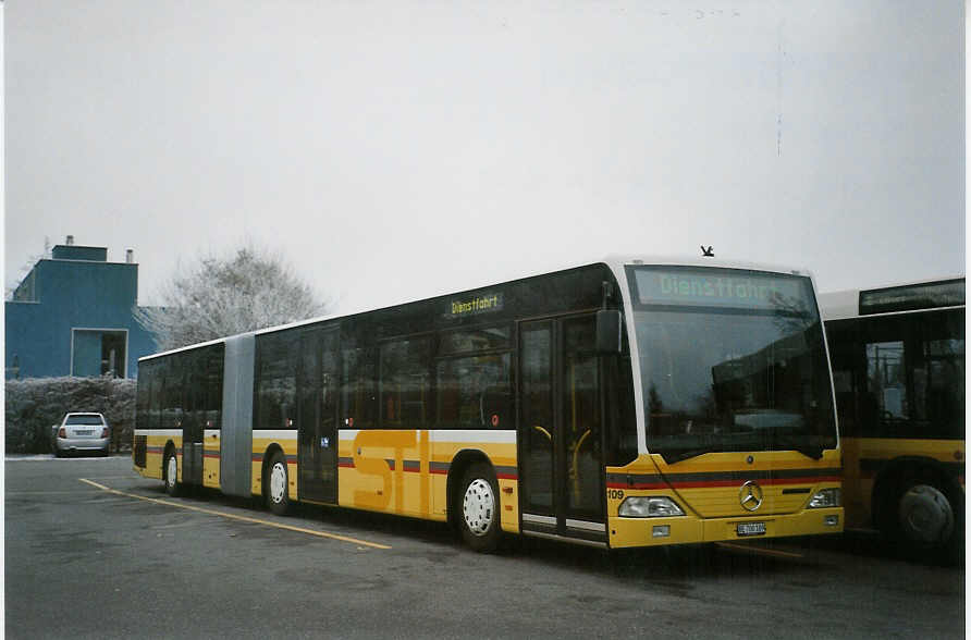 (082'618) - STI Thun - Nr. 109/BE 700'109 - Mercedes am 16. Januar 2006 bei der Schifflndte Thun