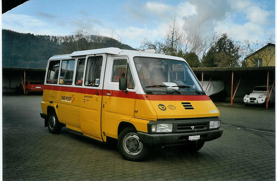 (083'017) - Erne, Full - AG 229'946 - Renault am 18. Februar 2006 in Full, Garage