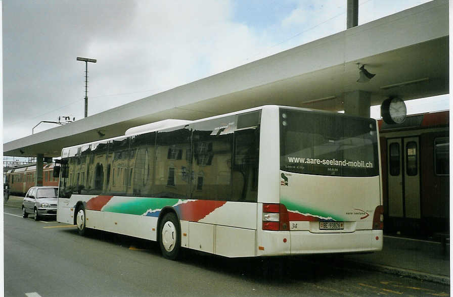 (083'232) - ASm Langenthal - Nr. 34/BE 93'826 - MAN am 20. Februar 2006 beim Bahnhof Langenthal