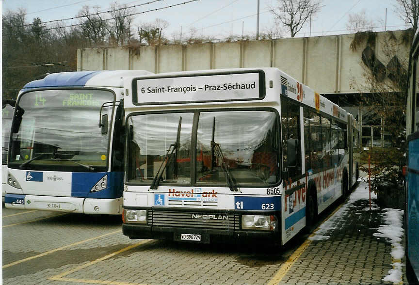 (083'706) - TL Lausanne - Nr. 623/VD 396'729 - Neoplan (ex Haru Nr. 8505) am 6. Mrz 2006 in Lausanne, Dpt Borde