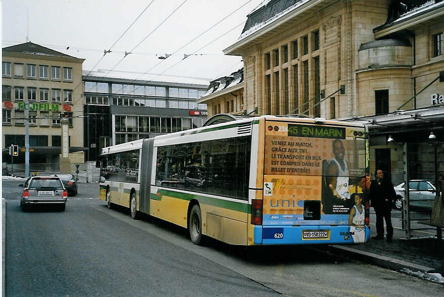 (083'821) - TL Lausanne (TN 234) - Nr. 620/VD 158'222 - MAN am 6. Mrz 2006 beim Bahnhof Lausanne