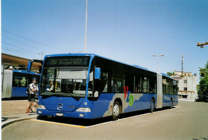 (086'335) - VZO Grningen - Nr. 52/ZH 632'452 - Mercedes am 18. Juni 2006 beim Bahnhof Wetzikon