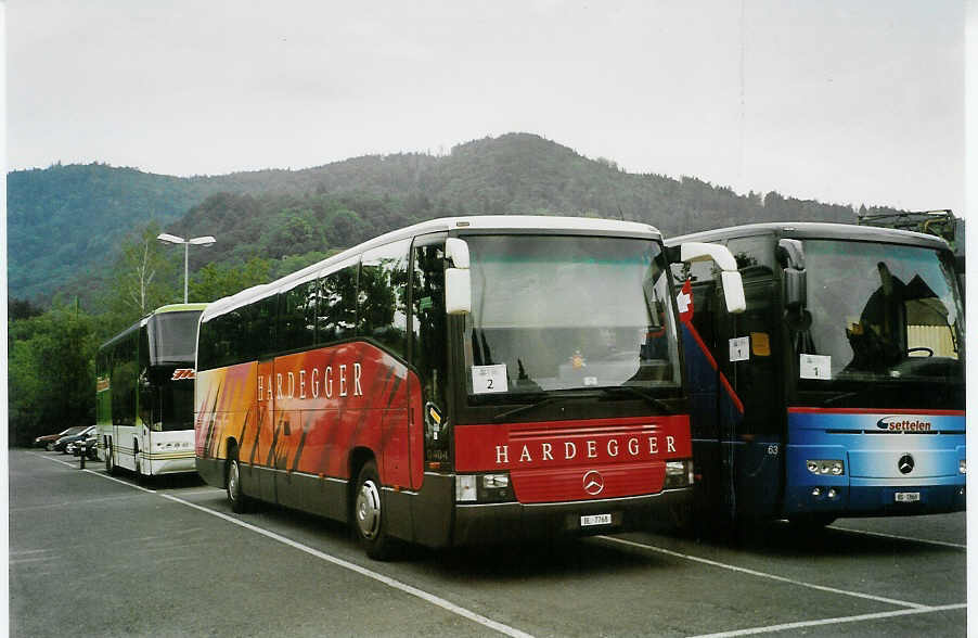 (086'807) - Hardegger, Birsfelden - BL 7768 - Mercedes am 21. Juni 2006 in Thun, Seestrasse