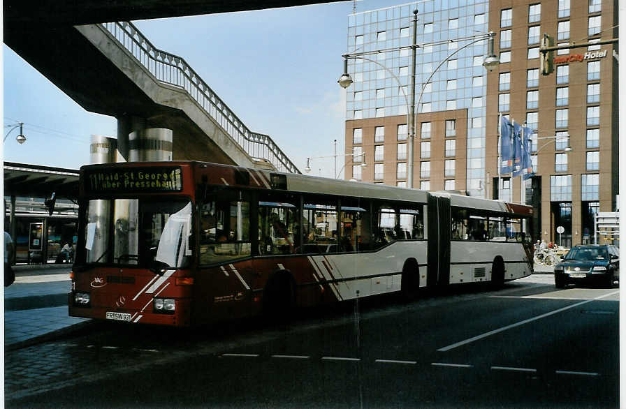 (087'417) - VAG Freiburg - Nr. 931/FR-SW 931 - Mercedes am 24. Juli 2006 beim Bahnhof Freiburg