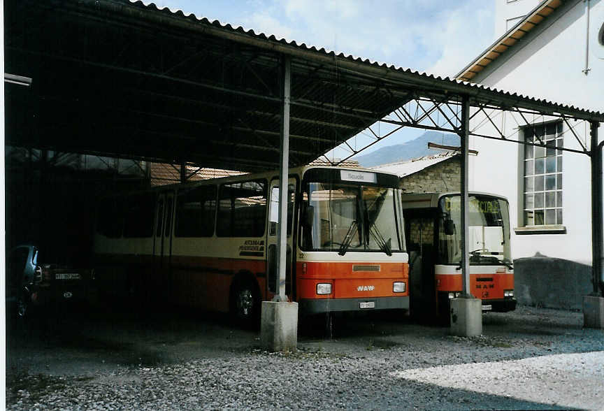 (088'534) - AMSA Chiasso - Nr. 22/TI 19'022 - NAW/Hess (ex Tischhauser, Oberschan) am 2. August 2006 in Chiasso, Rimessa