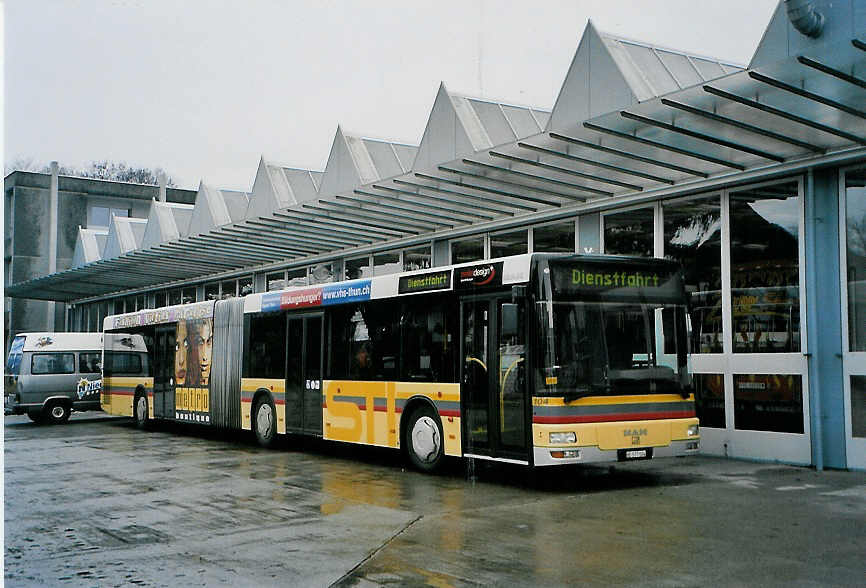 (090'933) - STI Thun - Nr. 104/BE 577'104 - MAN am 9. Dezember 2006 in Thun, Garage