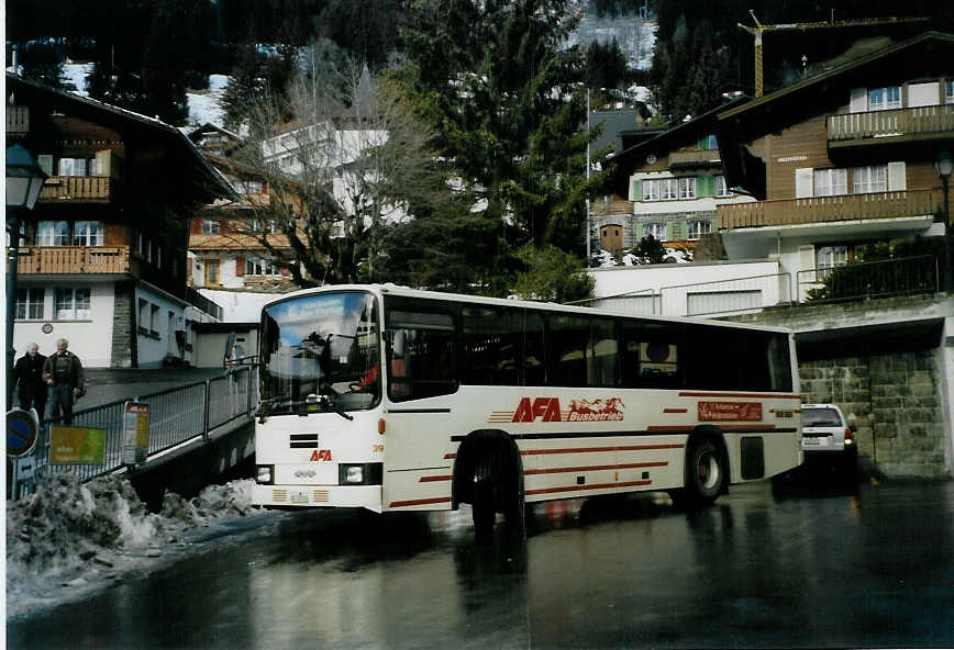 (091'533) - AFA Adelboden - Nr. 39/BE 25'753 - NAW/R&J (ex Nr. 18; ex Autopostale, Mendrisio Nr. 38; ex Piotti, Balerna Nr. 38; ex AAGI Interlaken Nr. 38; ex Schmocker, Beatenberg Nr. 3) am 7. Januar 2007 beim Autobahnhof Adelboden