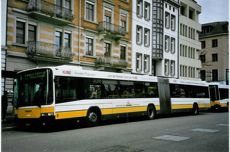 (093'227) - VBSH Schaffhausen - Nr. 8/SH 38'008 - Volvo/Hess am 22. Mrz 2007 beim Bahnhof Schaffhausen