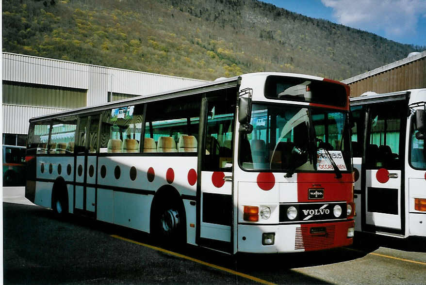 (093'814) - TPF Fribourg - Nr. 5 - Volvo/Van Hool (ex GFM Fribourg Nr. 5) am 9. April 2007 in Biel, Rattinbus