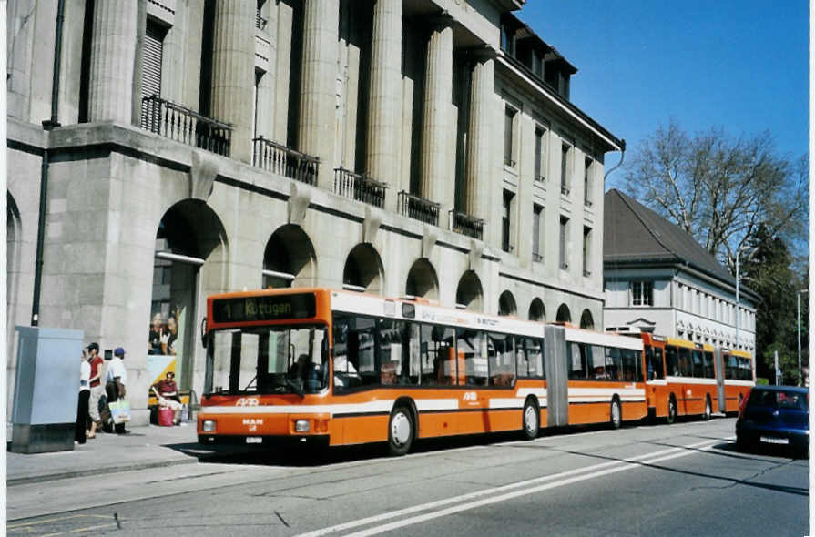 (094'024) - AAR bus+bahn, Aarau - Nr. 142/AG 7142 - MAN am 14. April 2007 beim Bahnhof Aarau