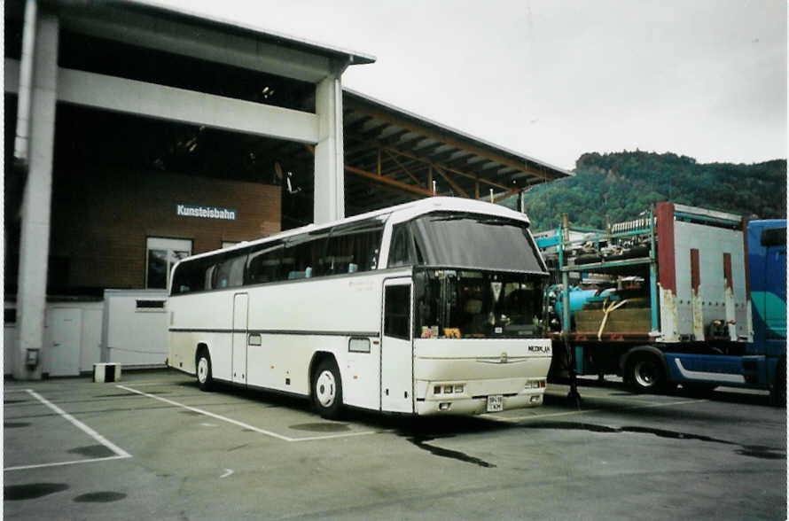 (096'106) - Aus der Ukraine: 18'418 KM - Neoplan am 10. Juli 2007 in Thun, Grabengut