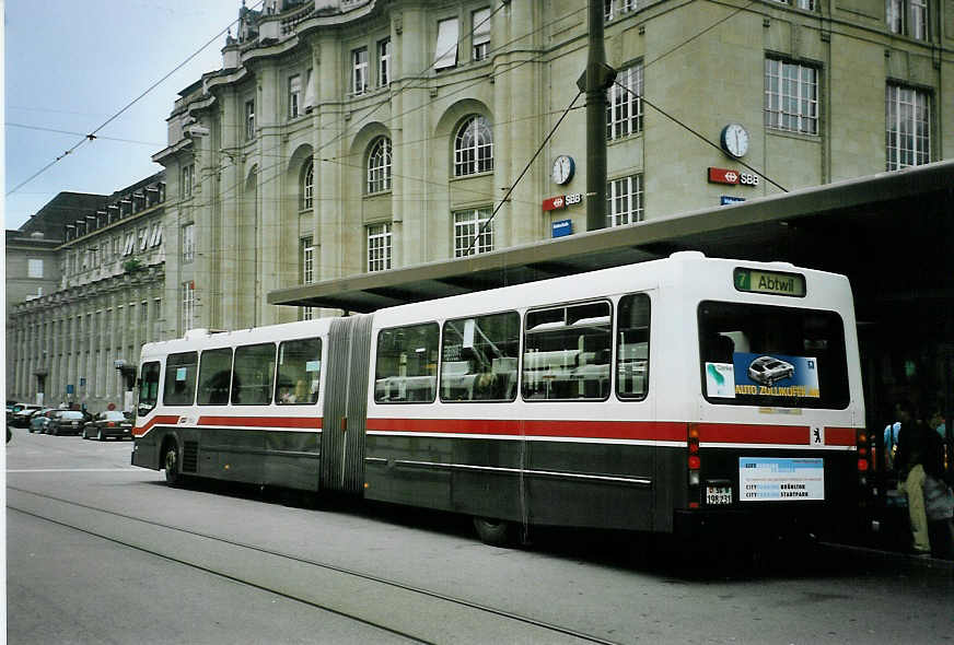 (096'428) - VBSG St. Gallen - Nr. 231/SG 198'231 - NAW/Hess am 21. Juli 2007 beim Bahnhof St. Gallen