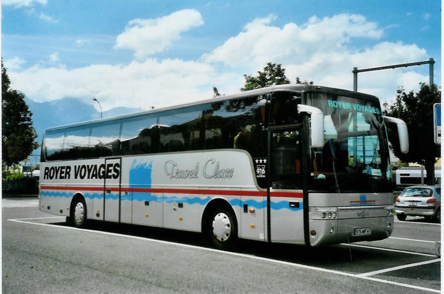 (098'402) - Aus Frankreich: Royer, Lorraine - 975 ANF 67 - Van Hool am 5. September 2007 in Thun, Seestrasse